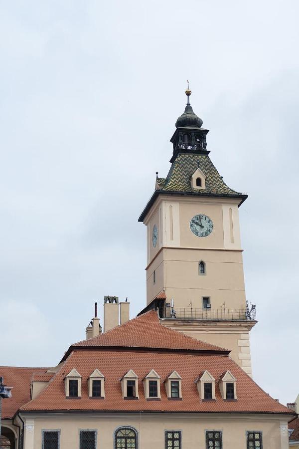 Avantgarden Brasov, Perfect - 1 Braşov